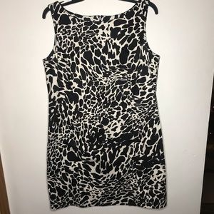 Peter NY Gard black and White spotted dress